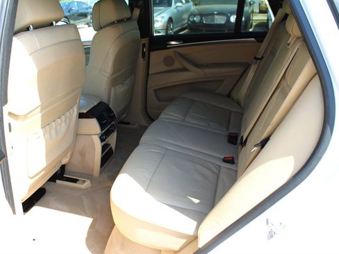 Used 2013 BMW X5 xDrive35d image 18