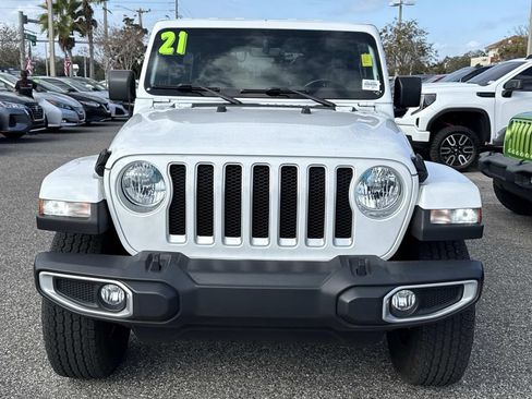 Used 2021 Jeep Wrangler Unlimited Sahara image 9