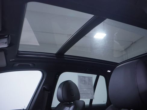 Used 2025 BMW X5 xDrive40i w/ Parking Assistance Package image 8