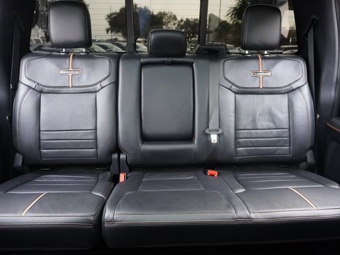 Certified 2024 Ford F250 Platinum image 30