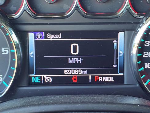 Used 2018 Chevrolet Tahoe Premier image 23