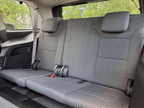 Used 2017 Chevrolet Tahoe LS w/ Enhanced Driver Alert Package RWD image 17