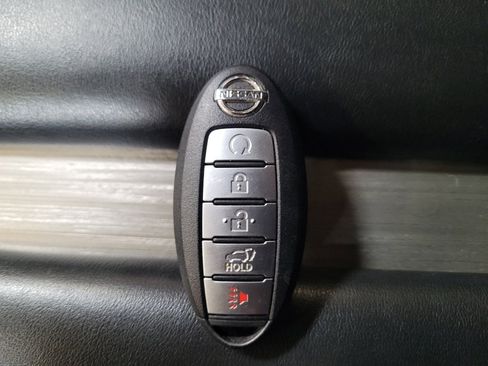 Used 2017 Nissan Murano Platinum w/ Platinum Technology Package FWD image 32
