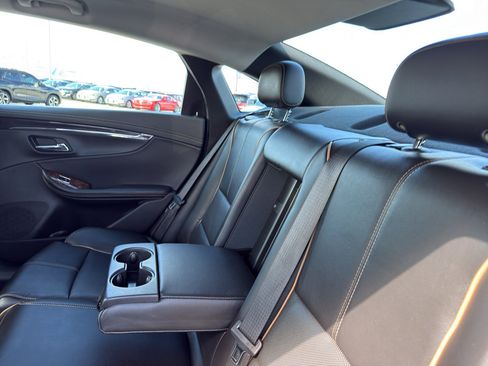 Used 2015 Chevrolet Impala LTZ FWD image 34