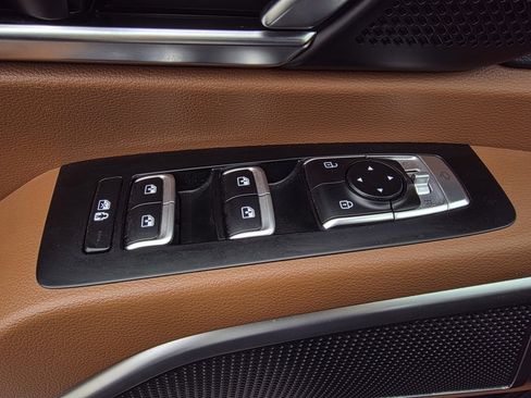 Used 2024 Kia Telluride EX X-Line image 12