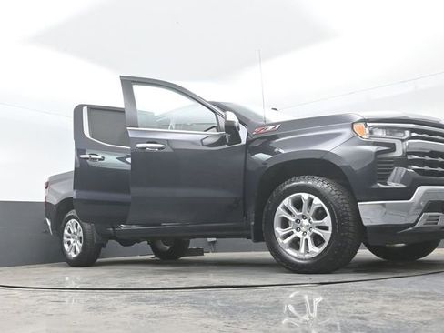 Used 2024 Chevrolet Silverado 1500 LTZ w/ Z71 Off-Road Package AWD/4WD image 28