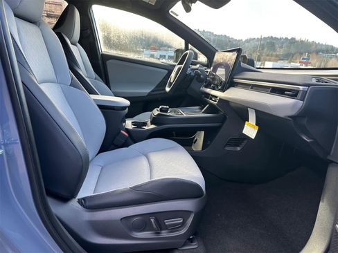 New 2026 Subaru Solterra Limited image 13