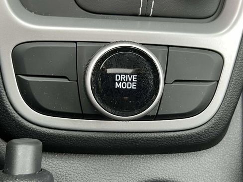 Certified 2023 Hyundai Venue SEL w/ Cargo Package image 28