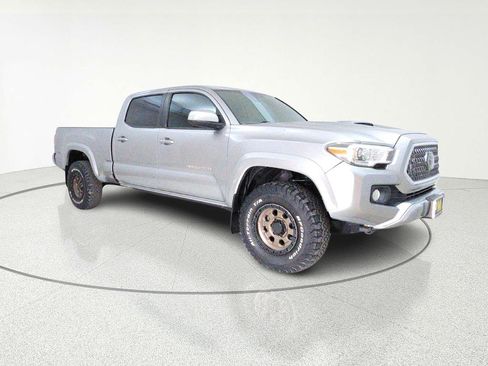 Used 2019 Toyota Tacoma TRD Off-Road image 1