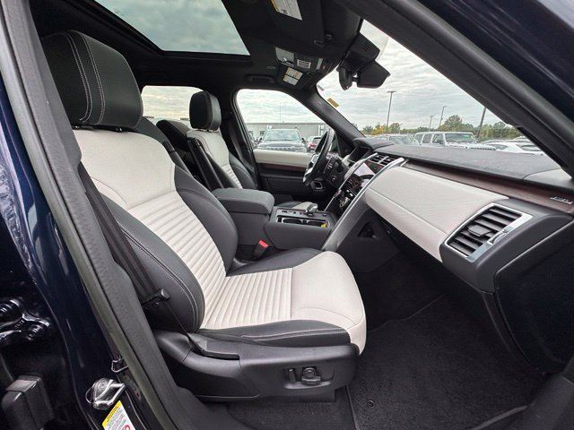 Used 2023 Land Rover Discovery S R-Dynamic AWD/4WD image 31