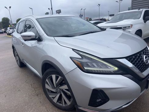 Used 2020 Nissan Murano SL w/ Moonroof Package image 2
