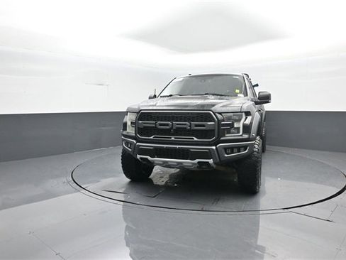 Certified 2018 Ford F150 Raptor w/ Equipment Group 802A Luxury image 3