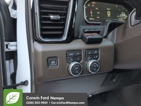 Used 2025 GMC Sierra 3500 Denali AWD/4WD image 13
