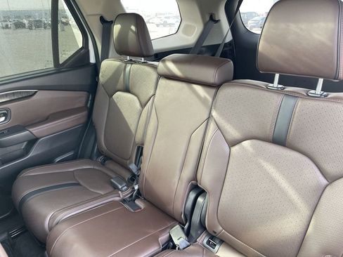 Used 2023 Honda Pilot Elite image 36