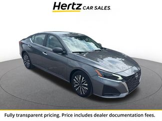 Used 2025 Nissan Altima 2.5 SV FWD video 1