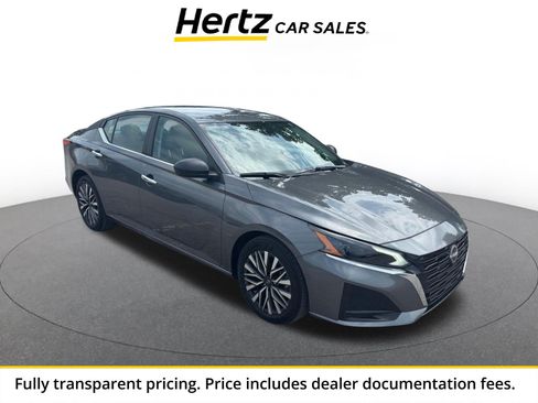 Used 2025 Nissan Altima 2.5 SV FWD image 1