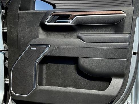 Used 2025 Chevrolet Silverado 1500 RST image 29