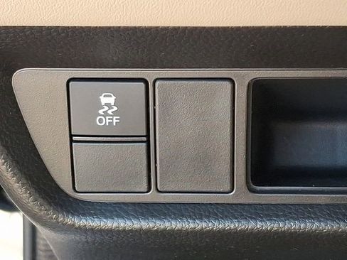 Certified 2023 Honda HR-V LX image 26
