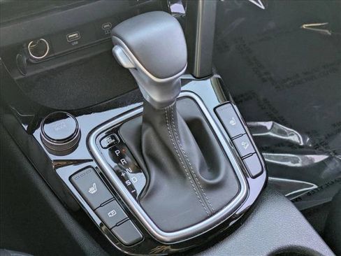 Used 2024 Kia Seltos EX image 12