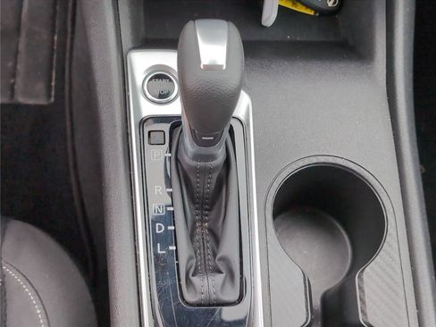 Used 2025 Nissan Altima 2.5 SV FWD image 22