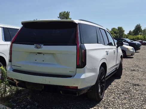 Used 2021 Cadillac Escalade Sport Platinum AWD/4WD image 3