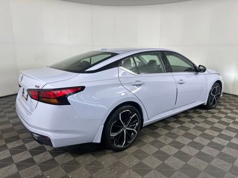 Certified 2025 Nissan Altima 2.5 SR w/ SR Premium Package image 3