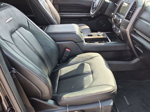 Used 2020 Ford Expedition Platinum RWD image 19