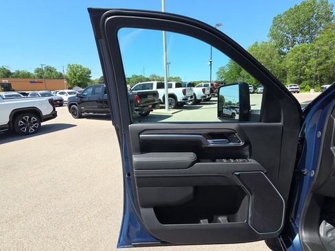 New 2026 Chevrolet Silverado 3500 LT w/ Convenience Package AWD/4WD image 13