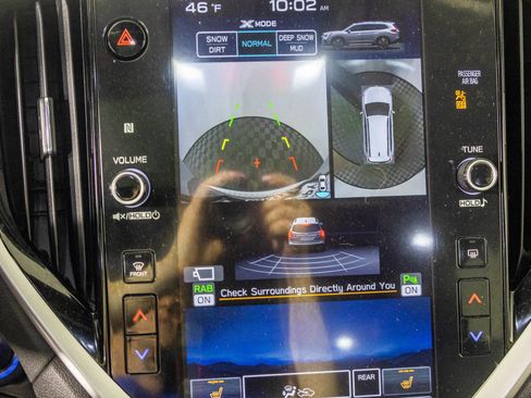 Used 2023 Subaru Ascent Limited w/ Technology Package image 31