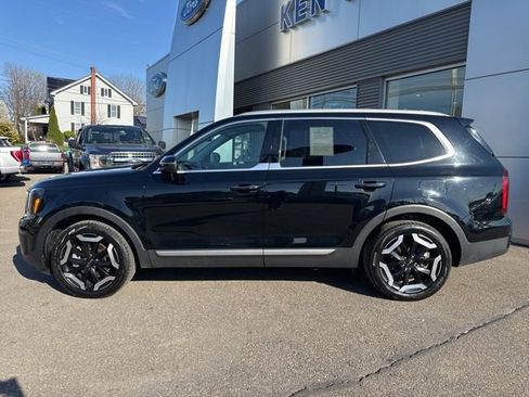 Used 2025 Kia Telluride S AWD/4WD image 9