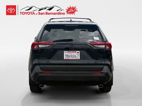 Certified 2024 Toyota RAV4 XLE FWD image 4