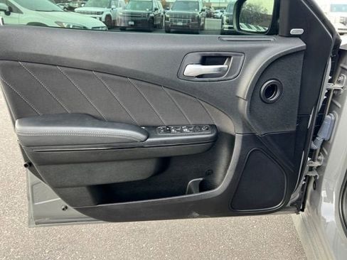 Used 2023 Dodge Charger R/T w/ Blacktop Package image 11