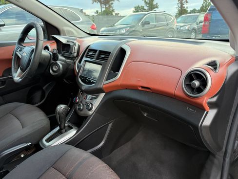 Used 2016 Chevrolet Sonic LT FWD image 19
