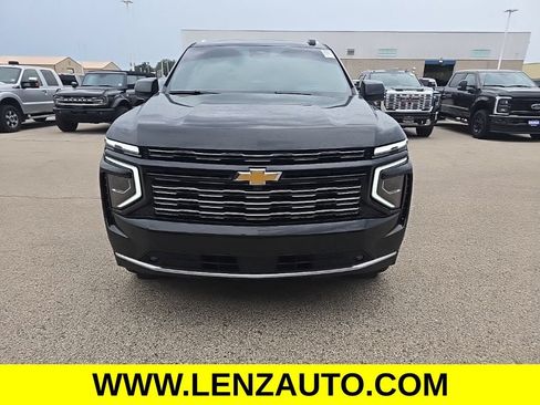 Used 2025 Chevrolet Tahoe High Country w/ Sun And Tow Package AWD/4WD image 2
