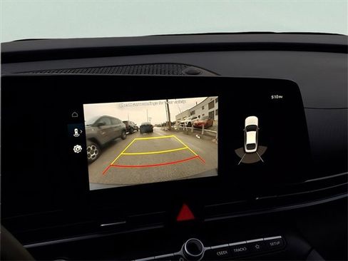 Used 2023 Hyundai Elantra Limited w/ Cargo Package image 10