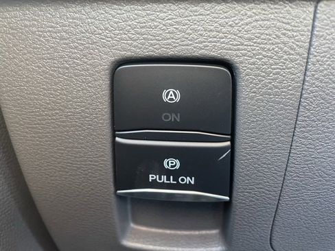 New 2026 Ford F250 XL w/ XL Chrome Package image 17