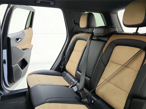 New 2026 Chevrolet Equinox ACTIV FWD image 32