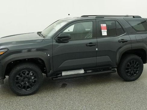 New 2026 Toyota 4Runner SR5 RWD image 18