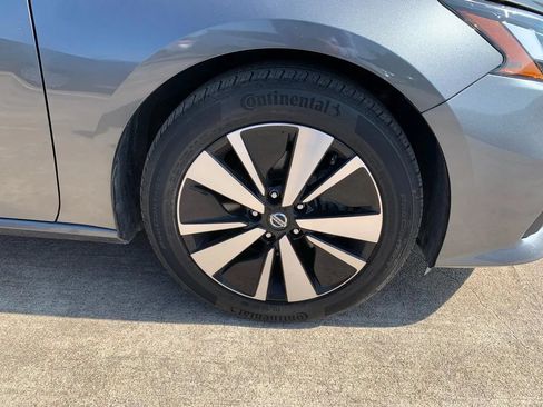 Used 2022 Nissan Altima 2.5 SV w/ SV Premium Package FWD image 25