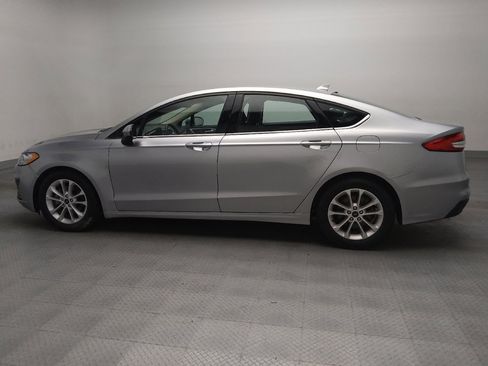 Used 2020 Ford Fusion SE FWD image 3