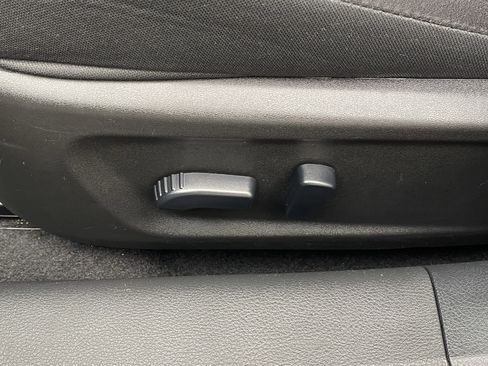 Used 2024 Nissan Altima 2.5 SV image 16