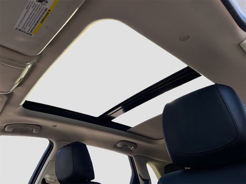 Used 2019 Cadillac XT5 Luxury image 21