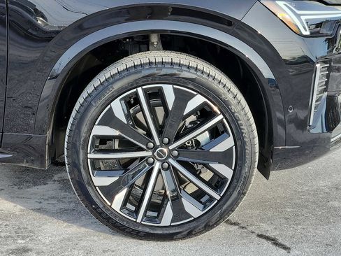 Used 2026 Volvo XC90 B6 Plus w/ Protection Package Premier image 8