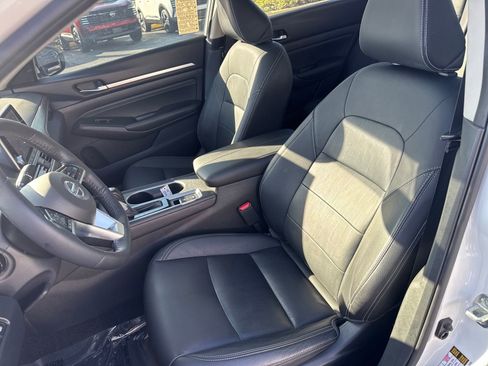 Used 2019 Nissan Altima 2.5 Platinum FWD image 27