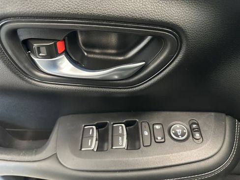 Used 2025 Honda HR-V EX-L image 21