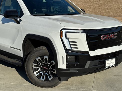 Used 2026 GMC Sierra EV Elevation image 3