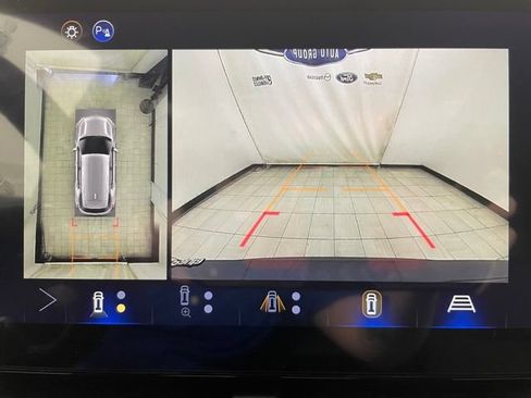 New 2026 Chevrolet Equinox LT w/ Safety and Technology Package AWD/4WD image 4