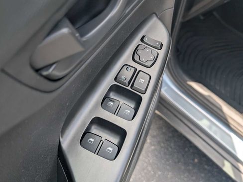 Used 2020 Hyundai Kona SEL AWD/4WD image 11