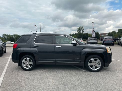 Used 2013 GMC Terrain SLT w/ LPO, Protection Package FWD image 4