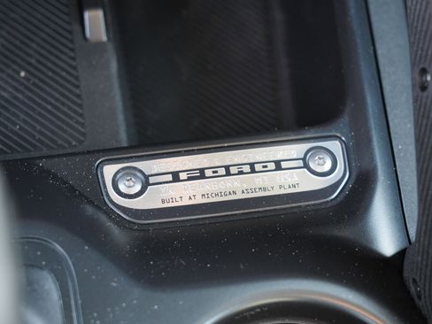 New 2025 Ford Bronco Badlands w/ Sasquatch Package image 25